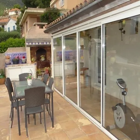House Belle Avec Piscine 1 * Cavalaire-sur-Mer